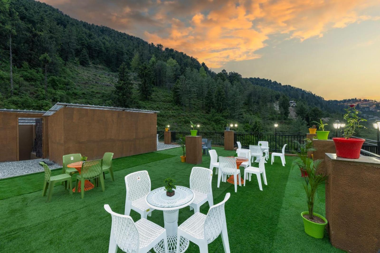 The Nature Dreams I Vacations I Conference I Mice I Family Events I Open Air Terrace I Sky Bonfire I Kufri By Exotic Stays Shimla Exterior foto